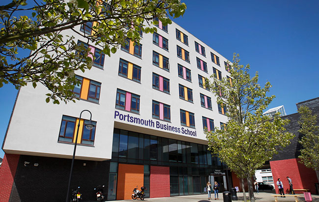 英国朴茨茅斯大学-图1